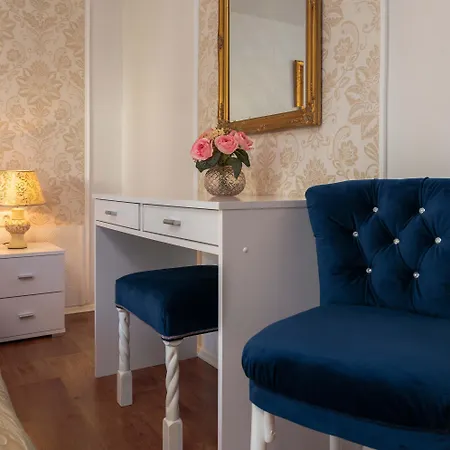 Helena Apartman *