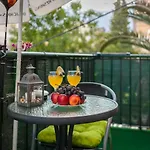 Helena Apartment